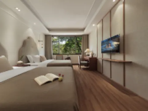 โรงแรมคอร์ทยาร์ดวาลาโตมส์ฮอทสปริง สาขาวัดเปาโกว เอ๋อเหม่ยซาน โรงแรมในเอ๋อเหม่ยซาน