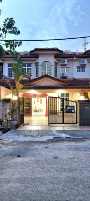 13 Taman Seraya Homestay Hotel in zona Linton University College
