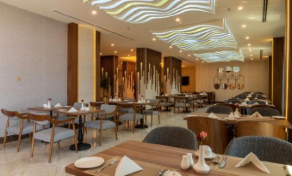 Sunday Emerald Hotel