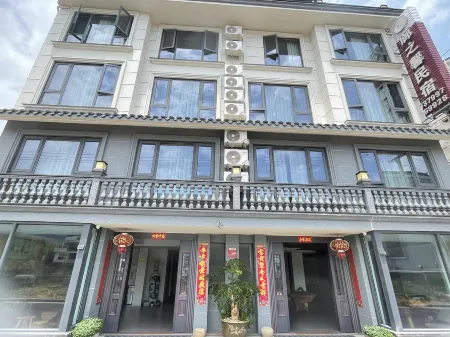 Langzhixin Homestay Отели рядом с достопримечательностью «Мост Тай Шунь-Лунг»