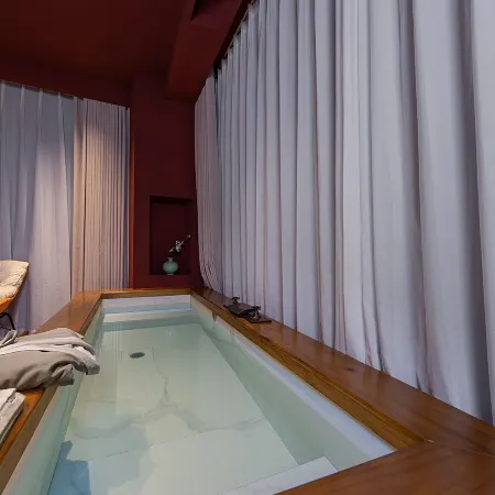 Li Family Courtyard Zen Hotel (Hongya Liujiang Ancient Town Branch)