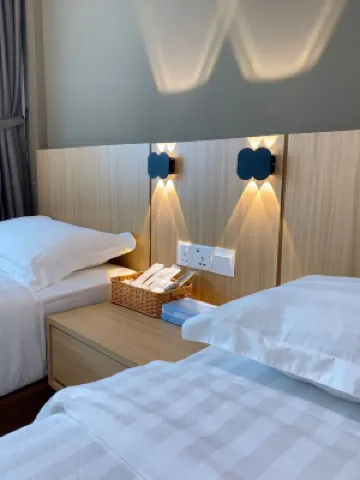 Kaia Suite Hotel センポルナ海洋観光センター周辺のホテル