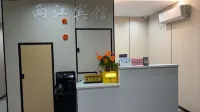 Pengshui County Liangjiang Hotel - Kæledyr tilladt