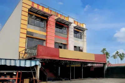 OYO 94581 Surya Residence Medan Hôtels à : Medan Selayang