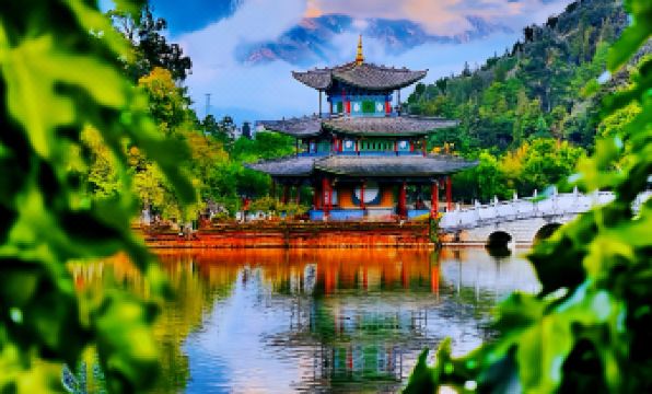 97 Xingren Upper Section, Wuyi Street, Gucheng District, Lijiang City, Yunnan Province.