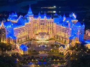 Zhengzhou Yinji Ice and Snow Hotel