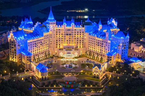 Zhengzhou Yinji Ice and Snow Hotel