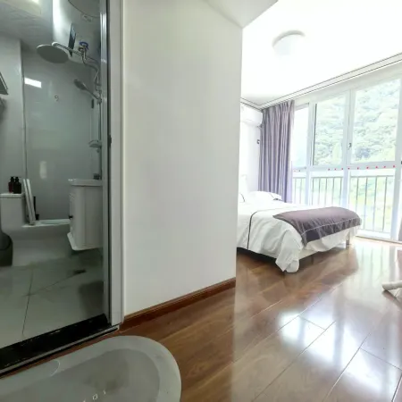 San Yuetian Farm Stay (Chaotianhou Scenic Area)