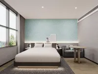 Country Inn & Suites by Radisson Hotel (Xi'an Lintong Terracotta Army) - Bergblick