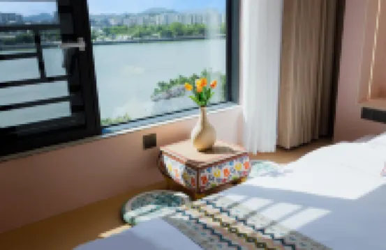 Pandao Morocco Hotel (Gucheng Paifang Street Guangji Bridge)