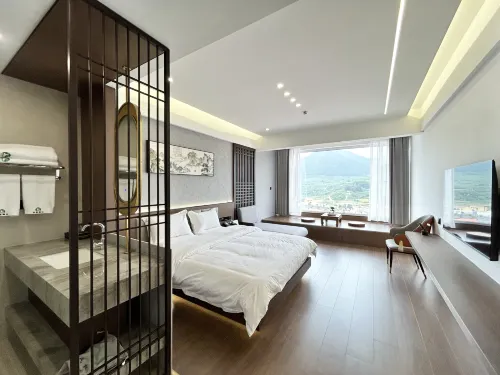 Such as Aoyama Resort Hotel - Gym