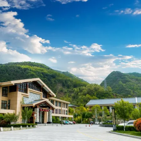 Tianshui Maiji Mountain Hot Spring Tourism Hotel
