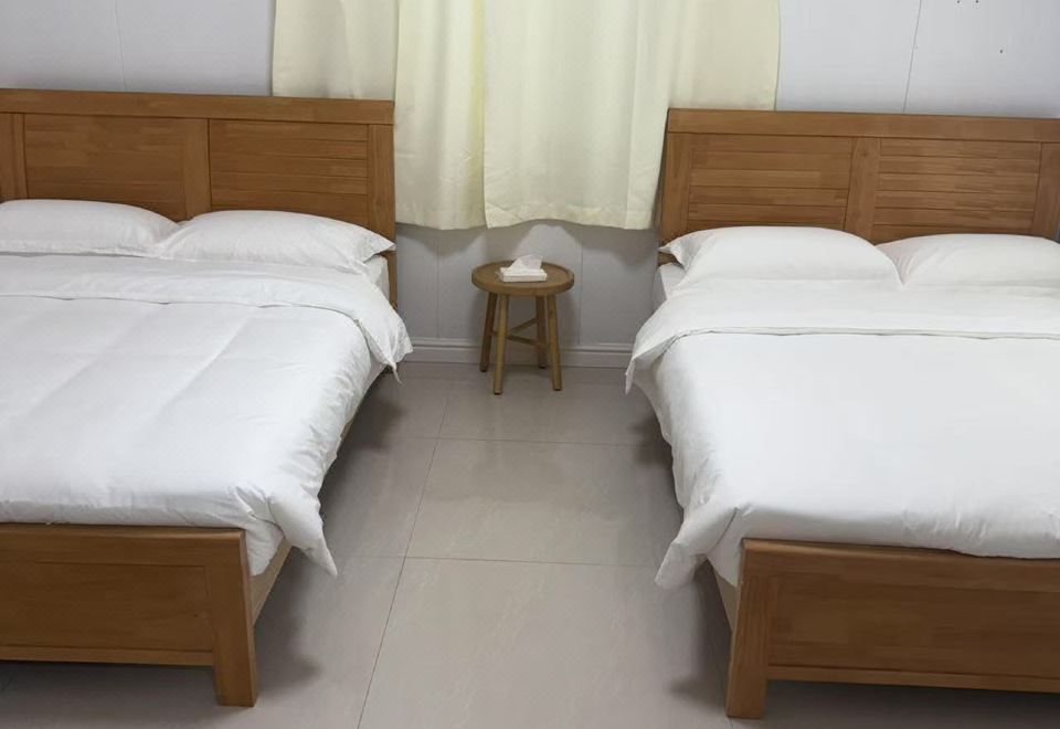 Gold Saipan Hotel 인근 가라판 거리 전경