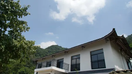 Shengshuitianyou Homestay Отели рядом с достопримечательностью «Qingyin Pavilion»