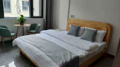 Shiguang Apartment