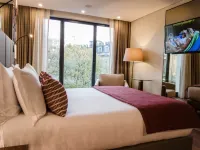 Turim Oporto Hotel โรงแรมใกล้ตลาดโบลเฮา