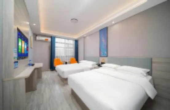 Yikang Hotel (Nanchang Bayi Square Qingshan Road Subway Station) Hotels near Donghu