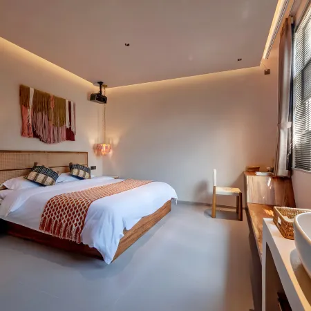 Yulin Homestay (Sanqingshan Tourist Highway)