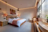 Yulin Homestay (Sanqingshan Tourist Highway)