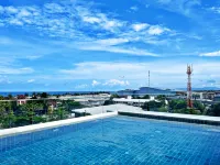โรงแรมเดอะ ซิกส์ทีนท์ ในยาง บีช - รถรับส่งสนามบินฟรีตามตารางเวลา - สระว่ายน้ำบนดาดฟ้า