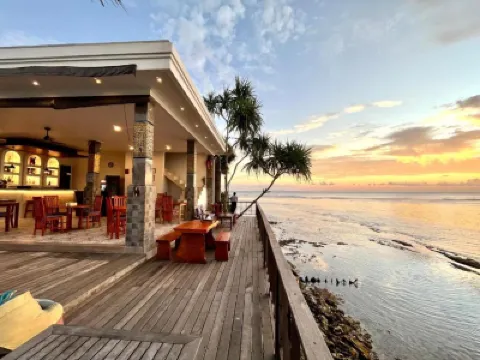 Nusa Veranda Sunset Villas & Restaurant Các khách sạn gần Bãi biển Blue Lagoon