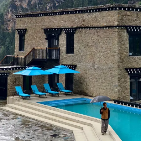 Yading BORE Secret Realm Hotel
