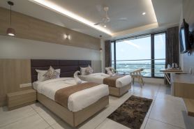 HOTEL SILVERA GRAND