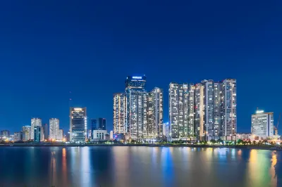 Lotus Residence - Vinhomes Skylake Luxury Apartment HaNoi Hotel in zona Song Da Building CT5 Me Tri