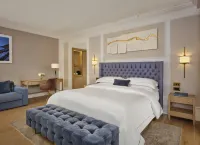 The College Green Hotel Dublin, Autograph Collection - balcony