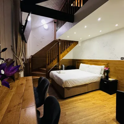 بيركلي أبارت هوتل Hotels near ستوك نوينغاتون