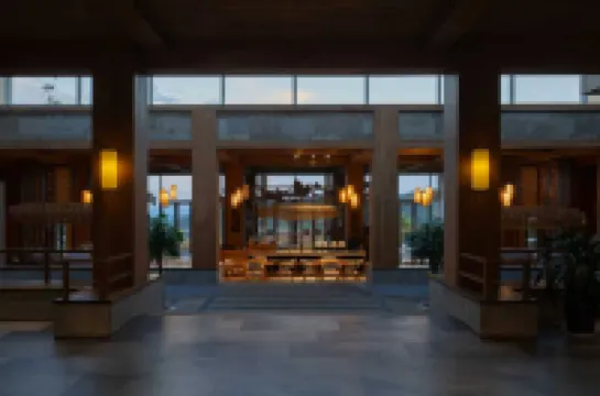 Yixiangshan Camp and Banshan Hotel