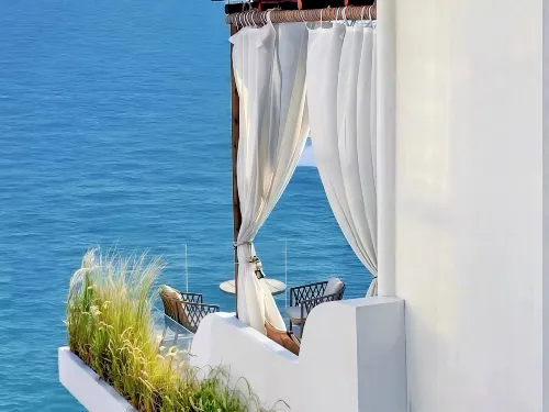 Dongshanyuuye·BOHO Exotic Seaview Homestay (Nanmenwan Branch) Hotels in Dongshan