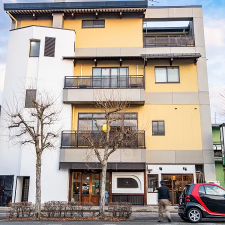 Hida Takayama Guest House OUKA Отели рядом с достопримечательностью «Окухида Онсенго»
