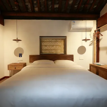 Mo Wen Qi She B&B