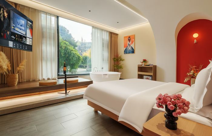 Oude Hotel (Leshan Zhanggongqiao Food Street)