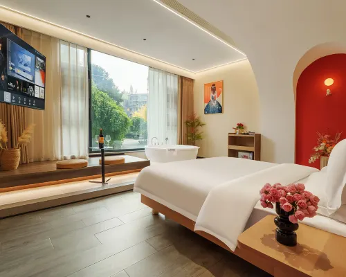 Oude Hotel (Leshan Zhanggongqiao Food Street) Hotels in Leshan