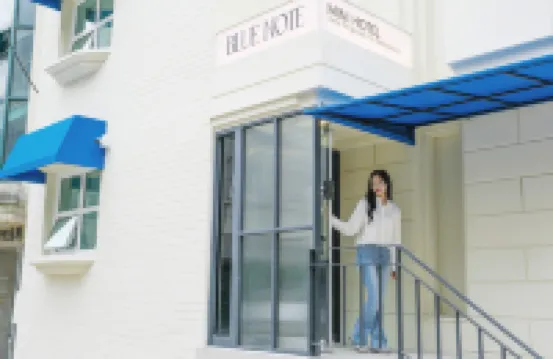 BlueNote 鄰近素峰公園的酒店