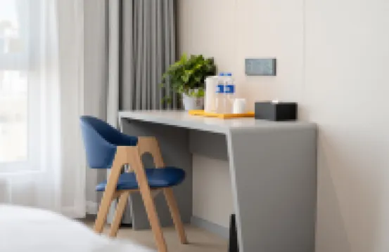 7Days Inn Hotel (Jiaozuo Mengzhou Sangpo Mall)