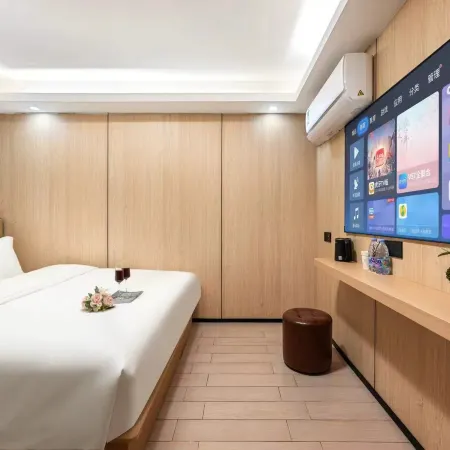 UNIQUE HOTEL