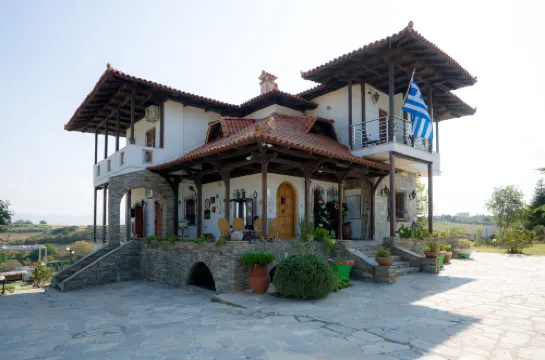 ARCHONTIKO ALEXANDROS   LUXURY SUITES