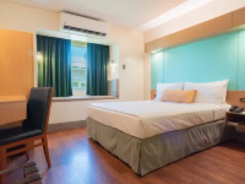 ไมโครเทล บาย วินด์แฮม เซาท์ฟอร์บส์ใกล้กับนูวาลี โรงแรมในลากูนา