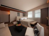 Xiangyuan Yinxu Hotel
