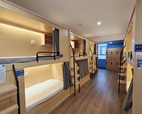 Whale City Hostel Hotel a Heze