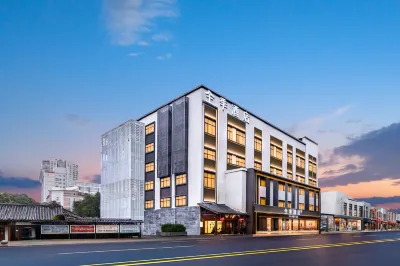 Ji Hotel (Chengdu Taikoo Li Wangping Street Branch) Hotels in Chengdu