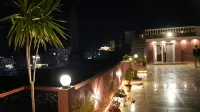 Sol Pyramids View Hotel