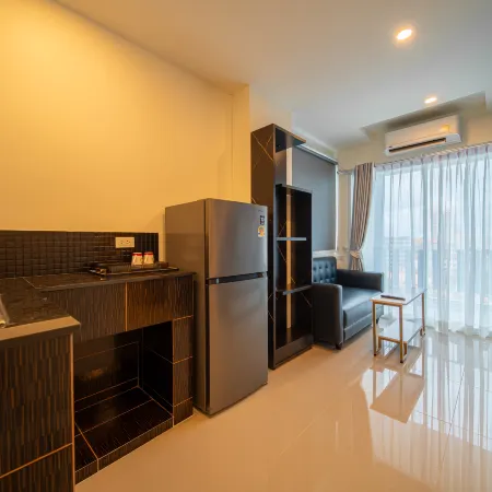 DF Hotel Pattaya Отели рядом с достопримечательностью «Парк Паттайя»