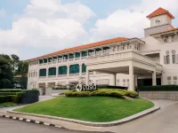 Oasia Resort Sentosa by Far East Hospitality Hotels near Universal Studios Singapore