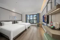 Campanile Hotel (YichangYiling Wanda Plaza Flagship) - balcony
