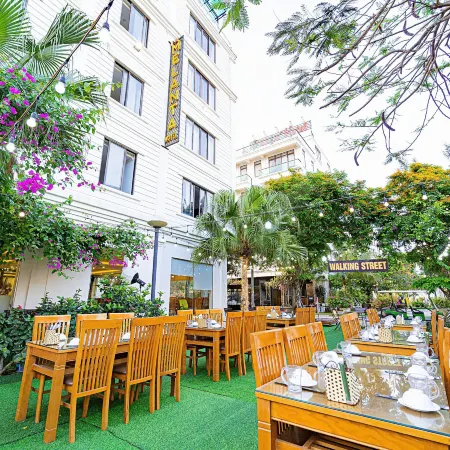 Melanta Hotel - FLC Sam Son