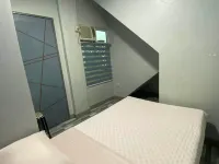 Amplayo Apartelle 2-BR Unit - balcony